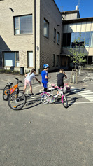 Perheiden olohuoneen jatko Runosmäessä